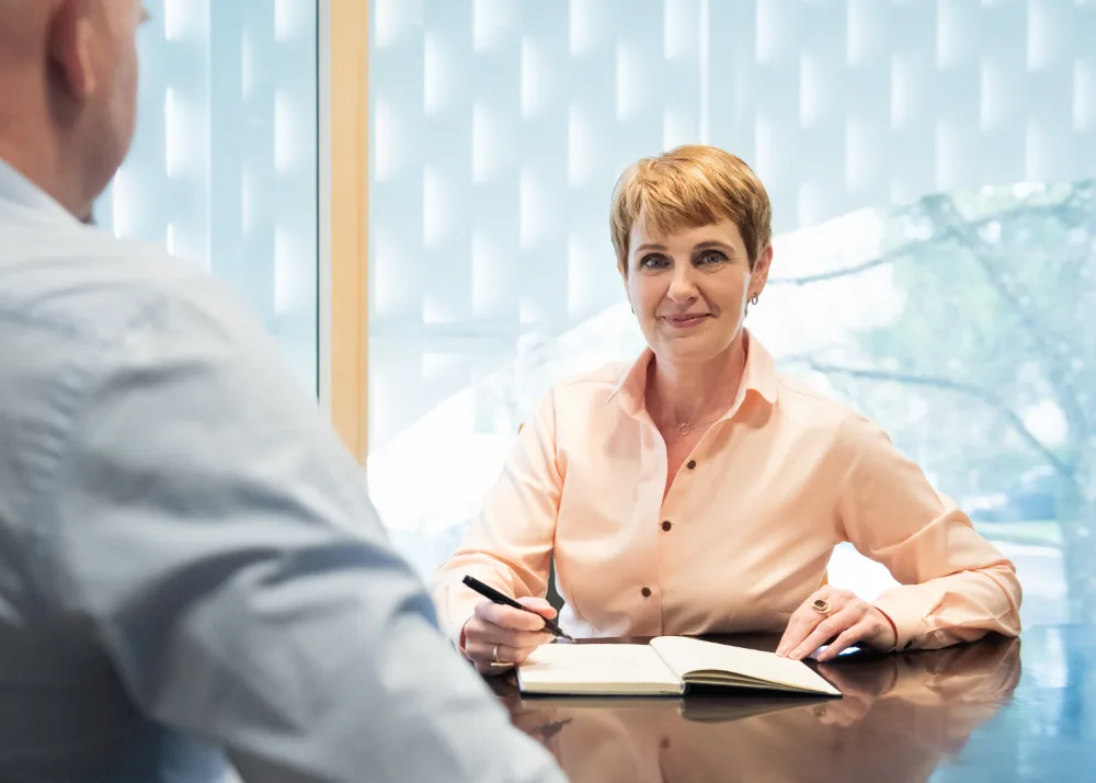 Silke im Kundengespräch